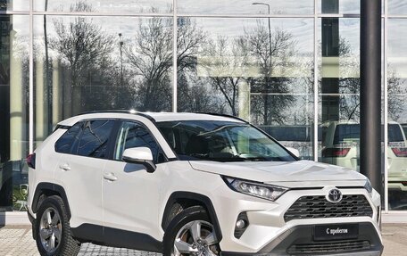 Toyota RAV4, 2020 год, 2 990 000 рублей, 7 фотография