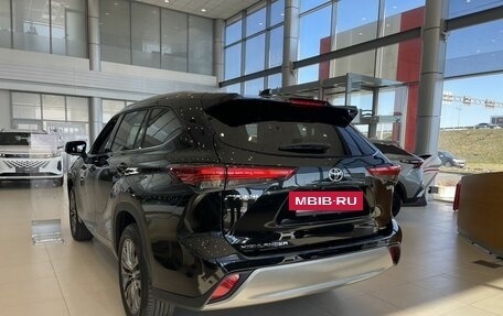 Toyota Highlander, 2026 год, 6 200 000 рублей, 29 фотография