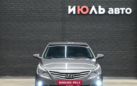 Hyundai Solaris II рестайлинг, 2014 год, 680 000 рублей, 2 фотография