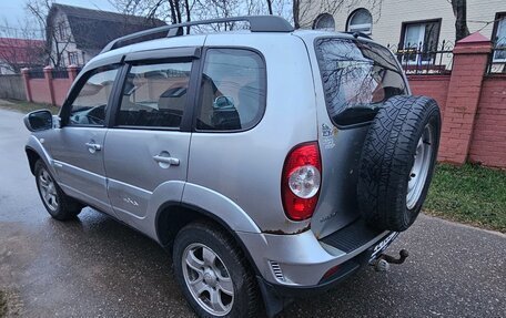 Chevrolet Niva I рестайлинг, 2011 год, 352 000 рублей, 3 фотография