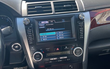 Toyota Camry, 2013 год, 1 760 000 рублей, 10 фотография