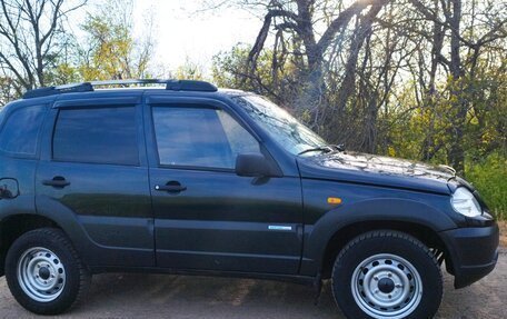 Chevrolet Niva I рестайлинг, 2010 год, 450 000 рублей, 2 фотография