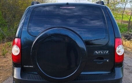 Chevrolet Niva I рестайлинг, 2010 год, 450 000 рублей, 3 фотография