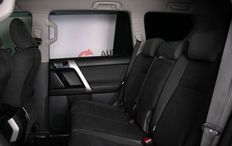 Toyota Land Cruiser Prado 150 рестайлинг 2, 2013 год, 3 070 000 рублей, 9 фотография