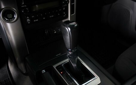 Toyota Land Cruiser Prado 150 рестайлинг 2, 2013 год, 3 070 000 рублей, 11 фотография