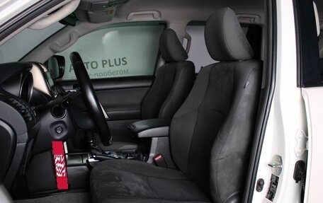 Toyota Land Cruiser Prado 150 рестайлинг 2, 2013 год, 3 070 000 рублей, 8 фотография