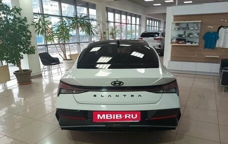Hyundai Elantra, 2024 год, 2 165 000 рублей, 6 фотография