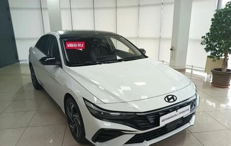 Hyundai Elantra, 2024 год, 2 165 000 рублей, 3 фотография