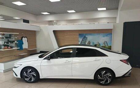 Hyundai Elantra, 2024 год, 2 165 000 рублей, 8 фотография