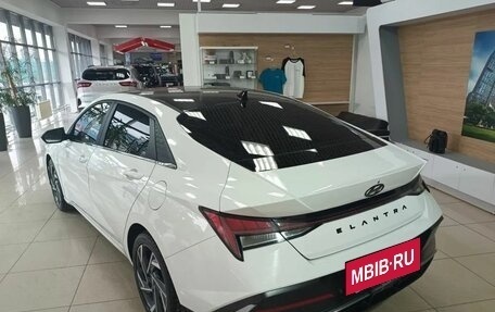 Hyundai Elantra, 2024 год, 2 165 000 рублей, 7 фотография