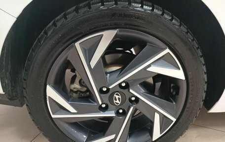Hyundai Elantra, 2024 год, 2 165 000 рублей, 21 фотография
