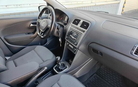 Volkswagen Polo VI (EU Market), 2016 год, 1 015 000 рублей, 9 фотография