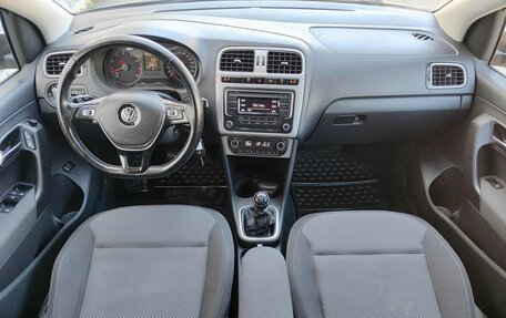 Volkswagen Polo VI (EU Market), 2016 год, 1 015 000 рублей, 17 фотография