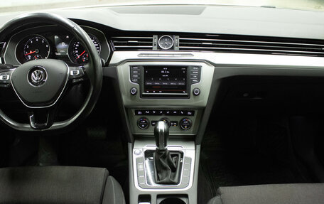 Volkswagen Passat B8 рестайлинг, 2016 год, 1 849 000 рублей, 10 фотография