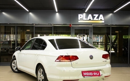 Volkswagen Passat B8 рестайлинг, 2016 год, 1 849 000 рублей, 3 фотография