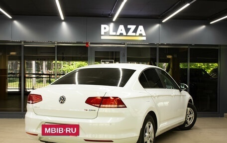 Volkswagen Passat B8 рестайлинг, 2016 год, 1 849 000 рублей, 4 фотография