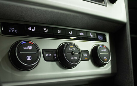 Volkswagen Passat B8 рестайлинг, 2016 год, 1 849 000 рублей, 22 фотография
