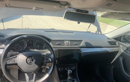 Skoda Superb III рестайлинг, 2016 год, 1 692 000 рублей, 5 фотография