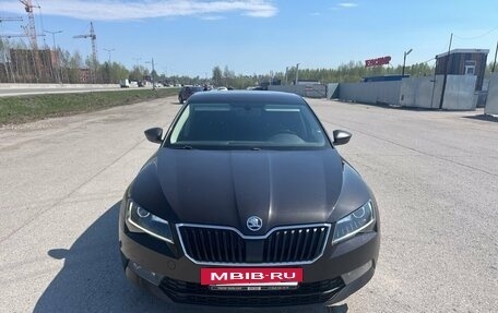 Skoda Superb III рестайлинг, 2016 год, 1 692 000 рублей, 3 фотография