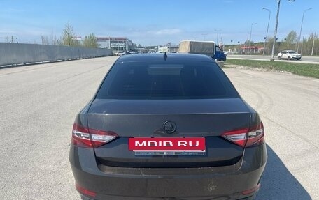 Skoda Superb III рестайлинг, 2016 год, 1 692 000 рублей, 4 фотография