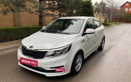 KIA Rio III рестайлинг, 2016 год, 695 000 рублей, 2 фотография