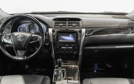 Toyota Camry, 2016 год, 1 841 000 рублей, 6 фотография