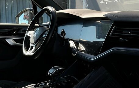 Volkswagen Touareg III, 2020 год, 4 865 700 рублей, 8 фотография