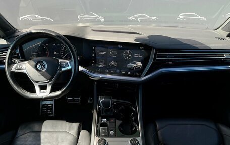 Volkswagen Touareg III, 2020 год, 4 865 700 рублей, 7 фотография