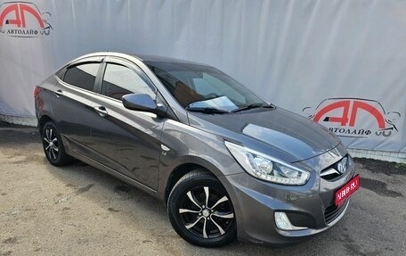Hyundai Solaris II рестайлинг, 2013 год, 829 000 рублей, 1 фотография