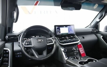 Toyota Land Cruiser, 2021 год, 10 990 000 рублей, 14 фотография