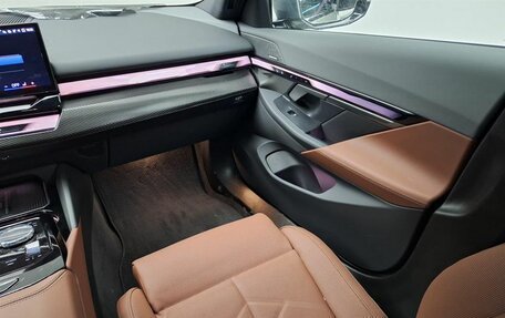 BMW 5 серия, 2025 год, 9 555 000 рублей, 10 фотография