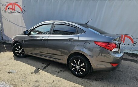 Hyundai Solaris II рестайлинг, 2013 год, 829 000 рублей, 3 фотография