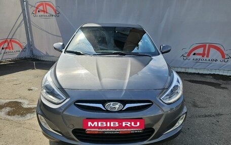 Hyundai Solaris II рестайлинг, 2013 год, 829 000 рублей, 5 фотография