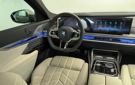 BMW 7 серия, 2025 год, 21 300 000 рублей, 13 фотография