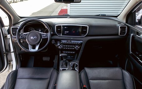 KIA Sportage IV рестайлинг, 2021 год, 2 495 000 рублей, 16 фотография