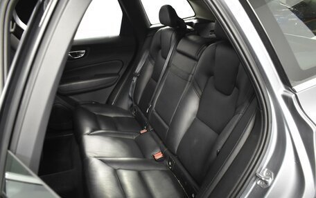 Volvo XC60 II, 2019 год, 3 184 300 рублей, 9 фотография