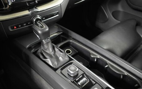 Volvo XC60 II, 2019 год, 3 184 300 рублей, 19 фотография