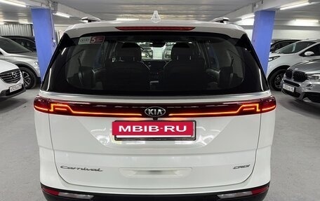 KIA Carnival, 2021 год, 3 950 000 рублей, 6 фотография