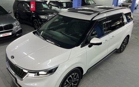 KIA Carnival, 2021 год, 3 950 000 рублей, 9 фотография