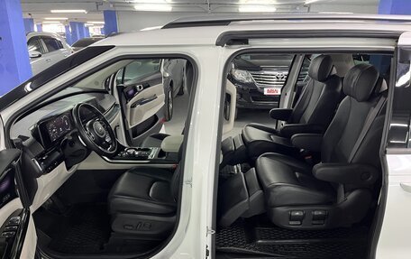KIA Carnival, 2021 год, 3 950 000 рублей, 23 фотография
