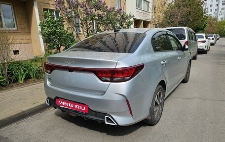 KIA Rio IV, 2022 год, 1 700 000 рублей, 3 фотография