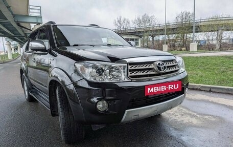 Toyota Fortuner I, 2011 год, 2 400 000 рублей, 4 фотография