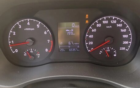 Hyundai Solaris II рестайлинг, 2017 год, 1 300 000 рублей, 10 фотография
