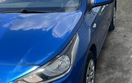 Hyundai Solaris II рестайлинг, 2017 год, 1 300 000 рублей, 13 фотография