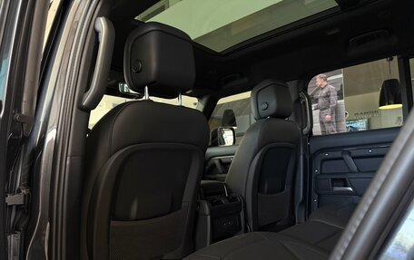 Land Rover Defender II, 2024 год, 10 999 000 рублей, 14 фотография