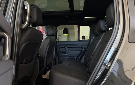 Land Rover Defender II, 2024 год, 10 999 000 рублей, 13 фотография