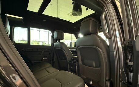 Land Rover Defender II, 2024 год, 10 999 000 рублей, 15 фотография