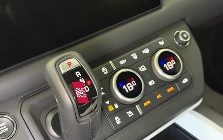 Land Rover Defender II, 2024 год, 10 999 000 рублей, 22 фотография