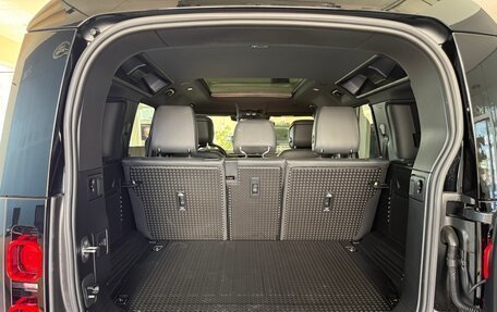 Land Rover Defender II, 2024 год, 10 999 000 рублей, 24 фотография