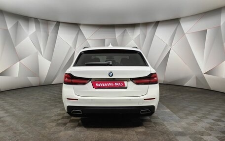 BMW 5 серия, 2022 год, 3 297 000 рублей, 4 фотография